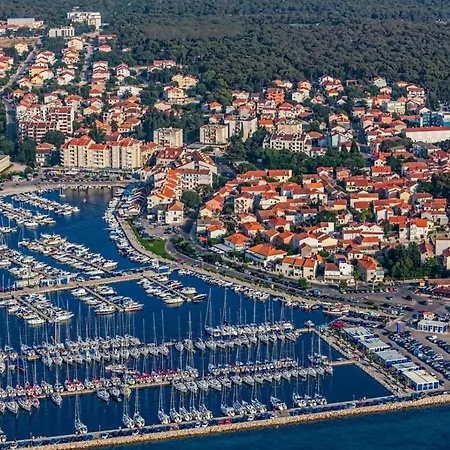 In With Terrace, Air Conditioning, Wi-fi Appartement Biograd Na Moru