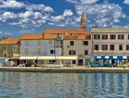 In With Terrace, Air Conditioning, Wi-fi Appartement Biograd Na Moru