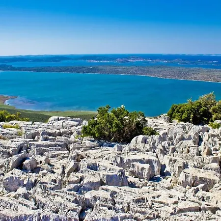 In With Terrace, Air Conditioning, Wi-fi Lägenhet Biograd Na Moru