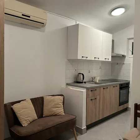 In With Terrace, Air Conditioning, Wi-fi Lägenhet Biograd Na Moru