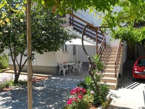 In With Terrace, Air Conditioning, Wi-fi * Biograd Na Moru